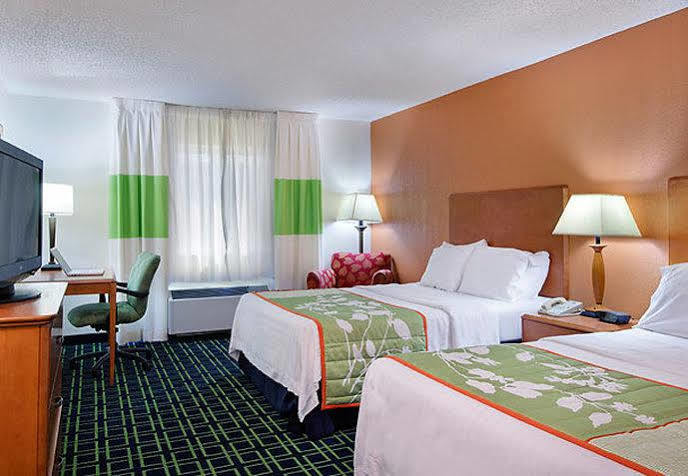 Fairfield Inn And Suites By Marriott Tampa North Temple Terrace Exteriör bild